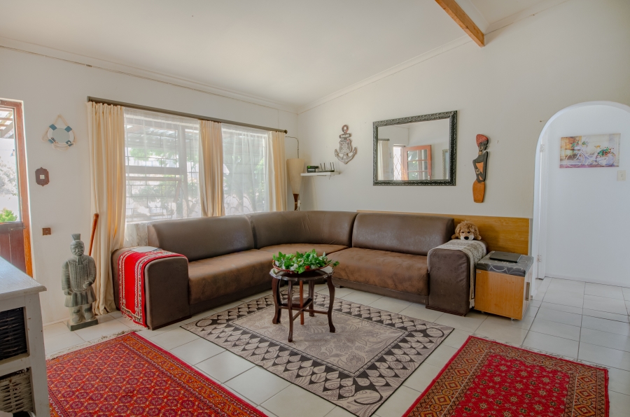 5 Bedroom Property for Sale in Heuningkloof Western Cape